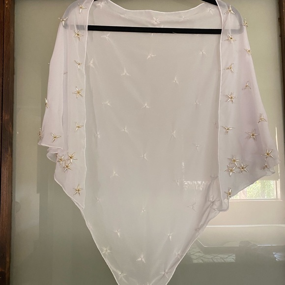 NEW Bridal shawl Handmade fancy floral beaded Chapel Veil white color Scarf - Picture 3 of 5